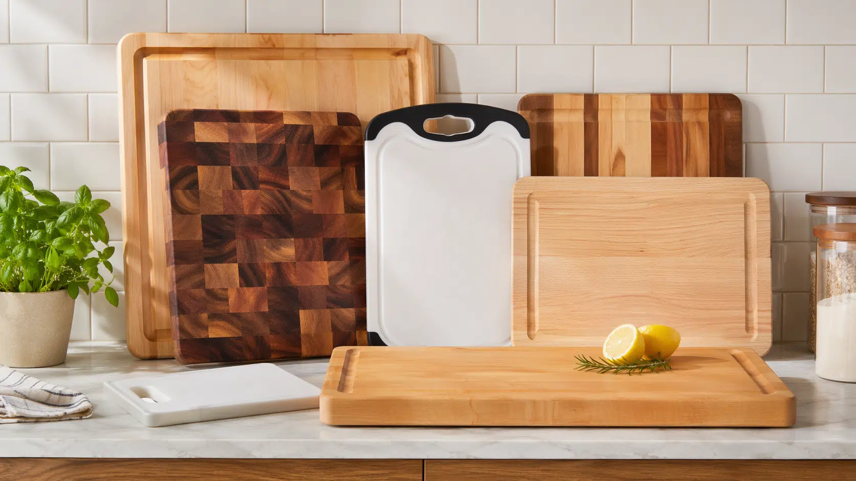 A Complete Guide to Choosing the Right Carving Board